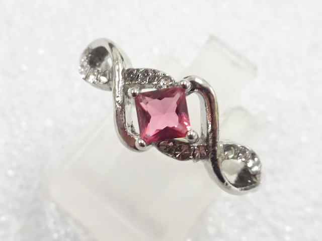 JAPANESE KIMONO / ANTIQUE COLORED STONE RING (SIZE 15.5)